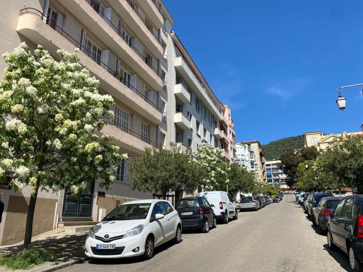 2 pièces / neuf - Ajaccio centre - Place Miot / Albert 1er Esterno foto